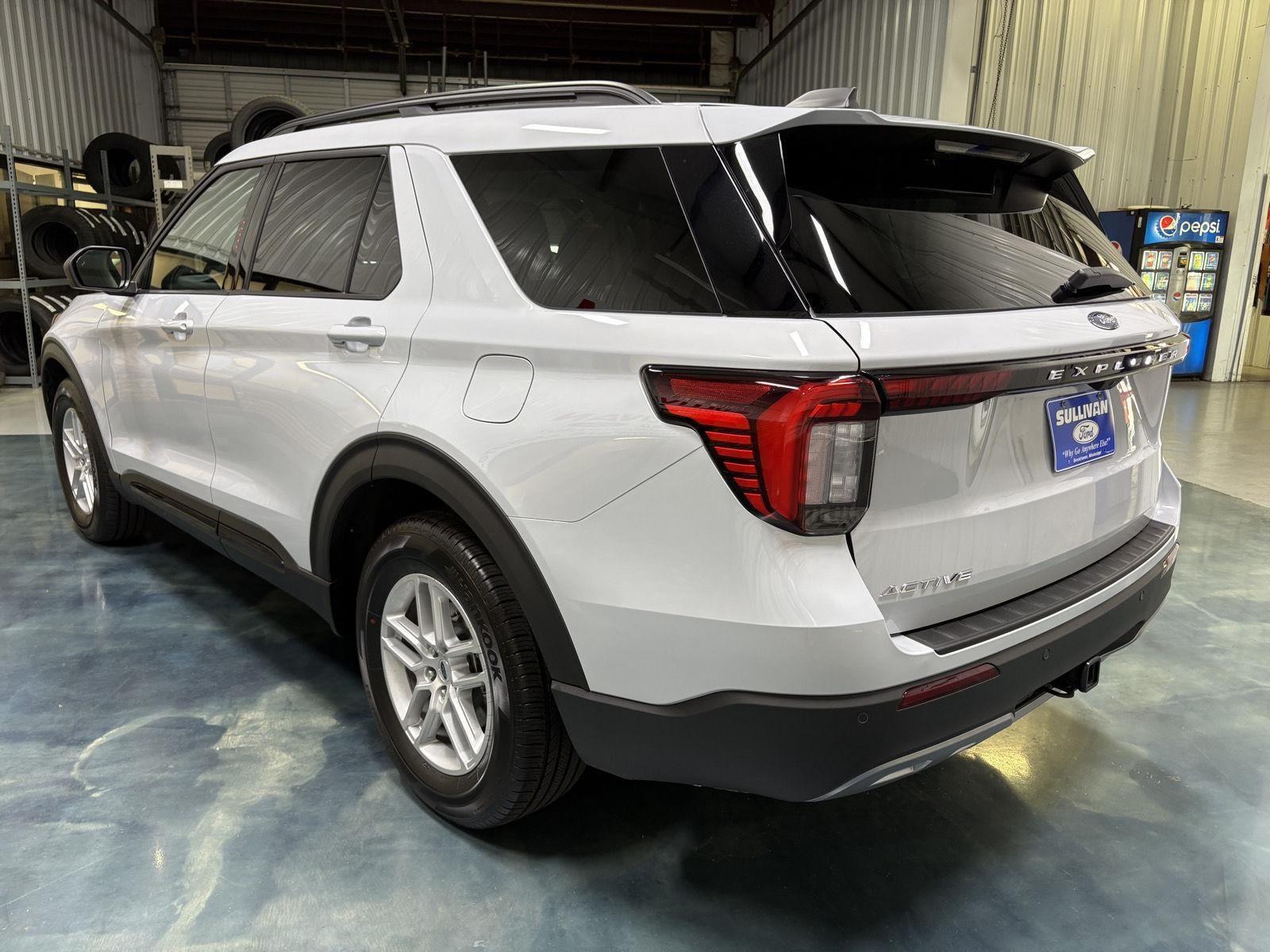 2026 Ford Explorer Active w/200A Pkg