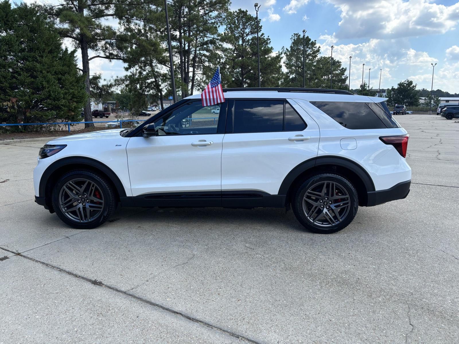 2027 Ford Explorer ST-Line