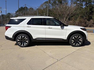 2026 Ford Explorer Platinum™