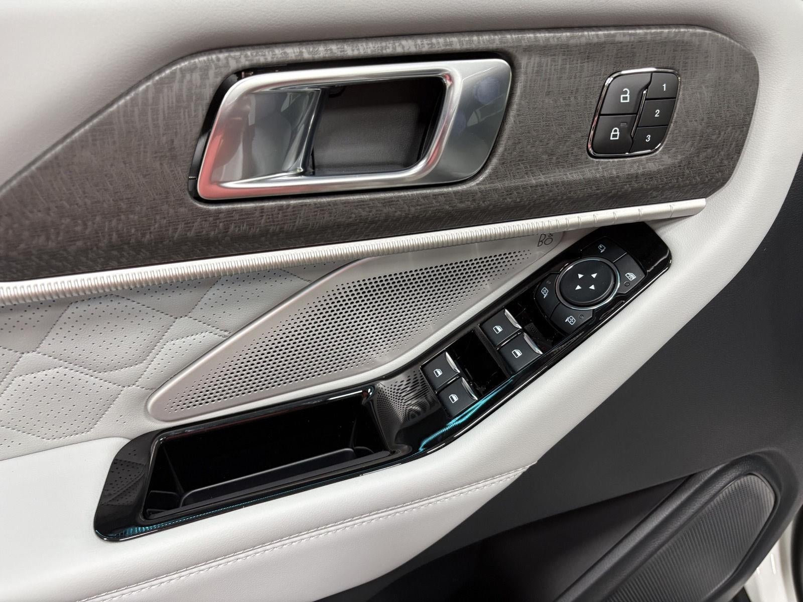 2026 Ford Explorer Platinum™