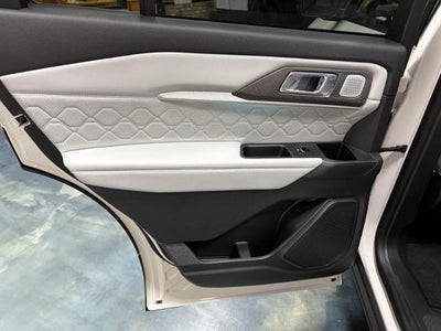 2026 Ford Explorer Platinum™