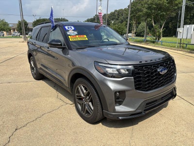 2025 Ford Explorer ST-Line