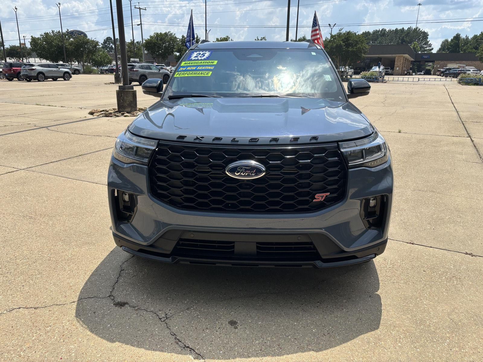 2025 Ford Explorer ST
