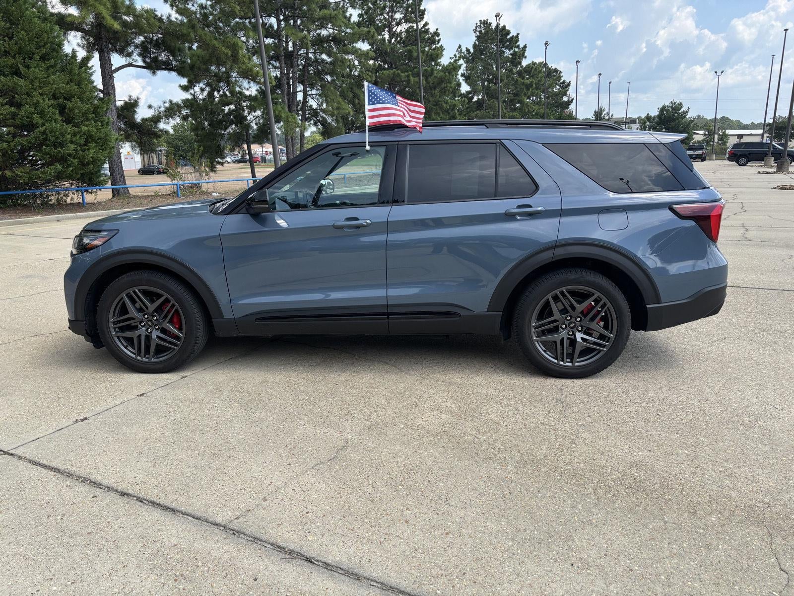 2025 Ford Explorer ST