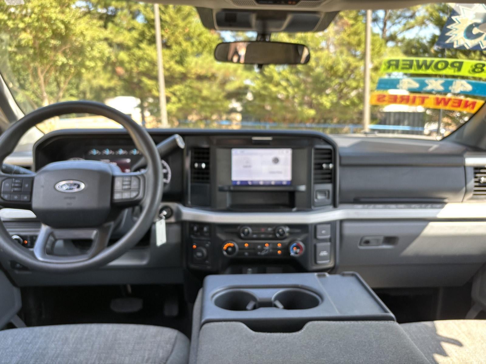 2025 Ford Super Duty F-250 SRW XLT