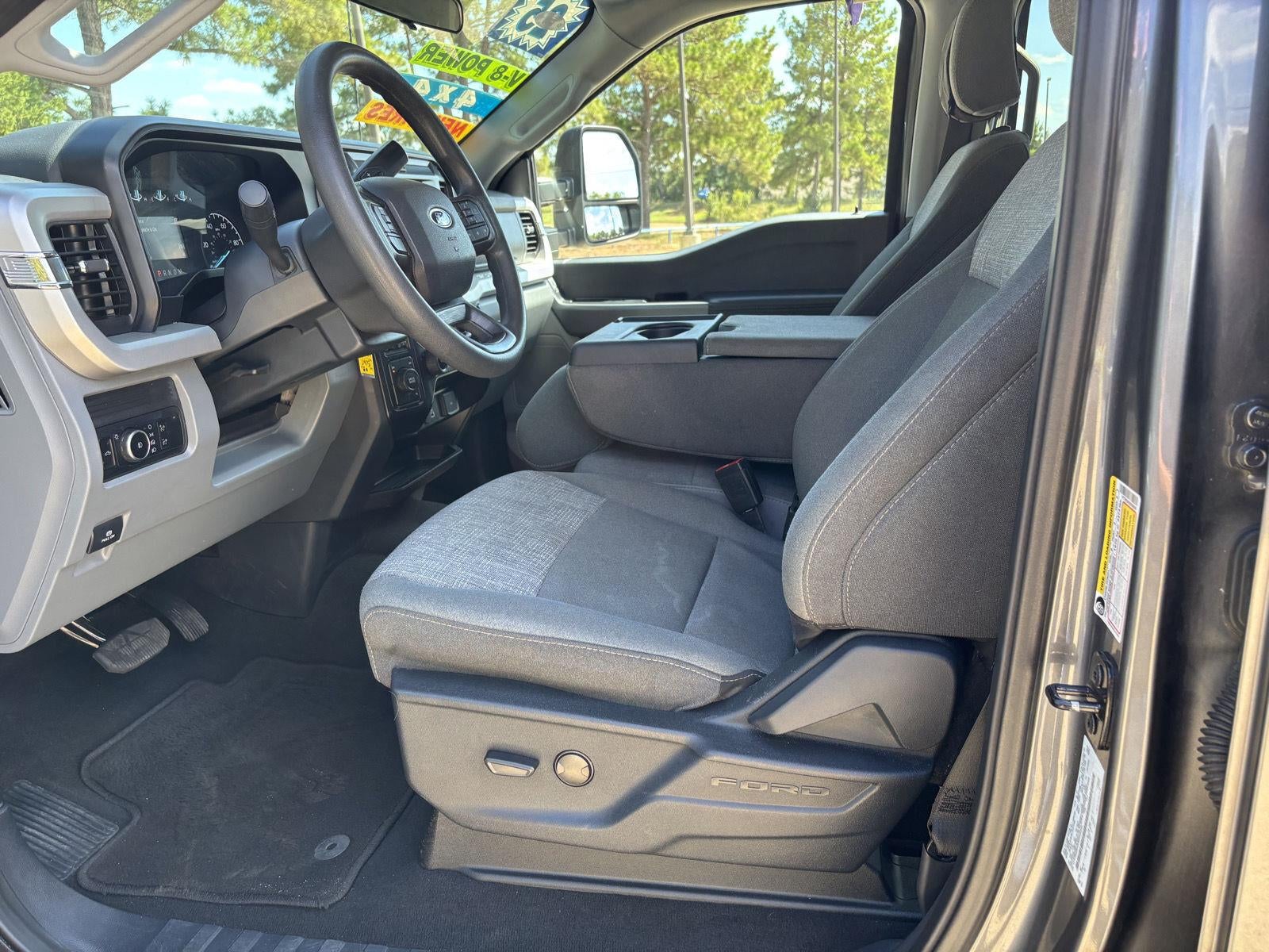 2025 Ford Super Duty F-250 SRW XLT