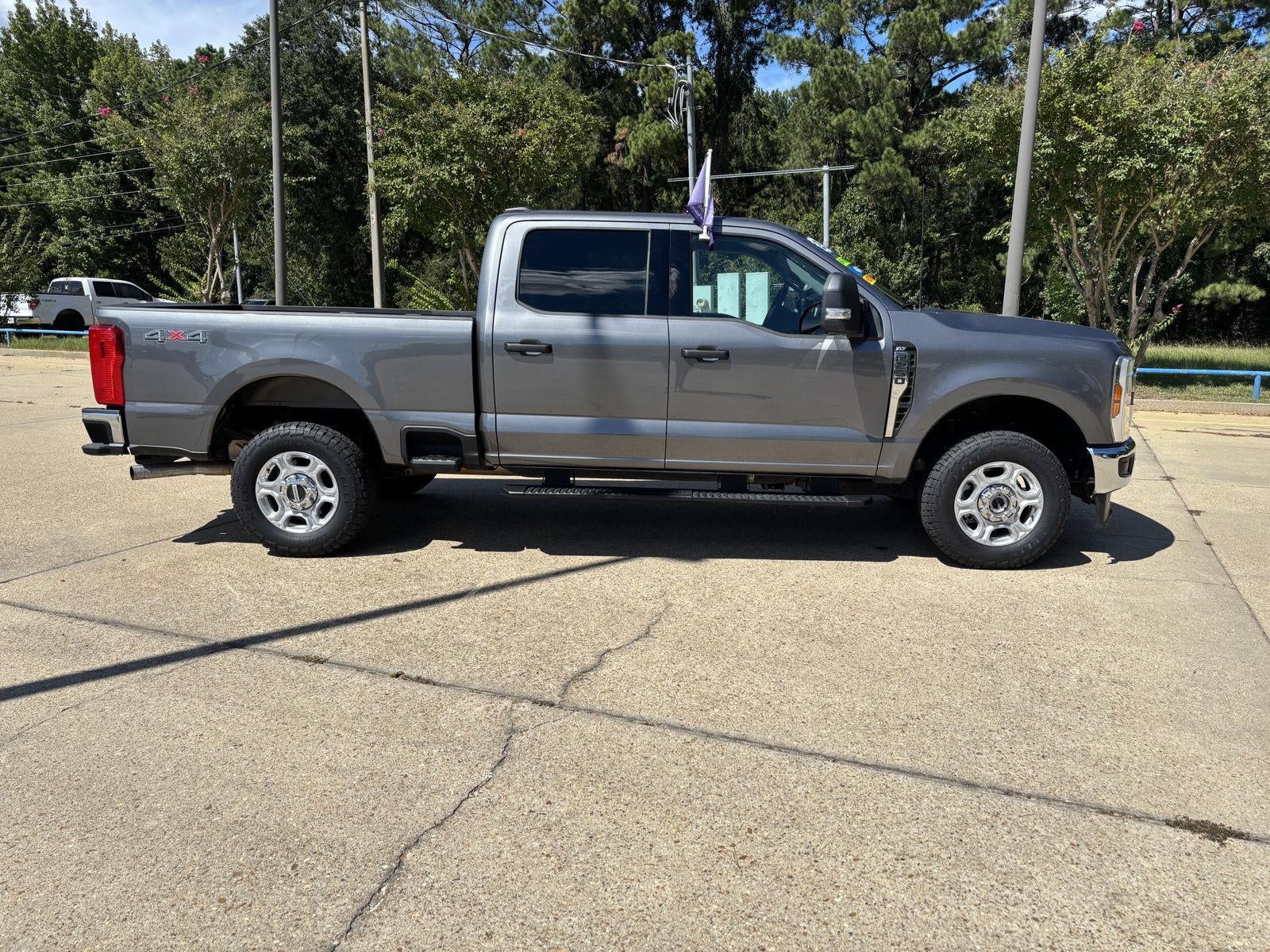 2025 Ford Super Duty F-250 SRW XLT