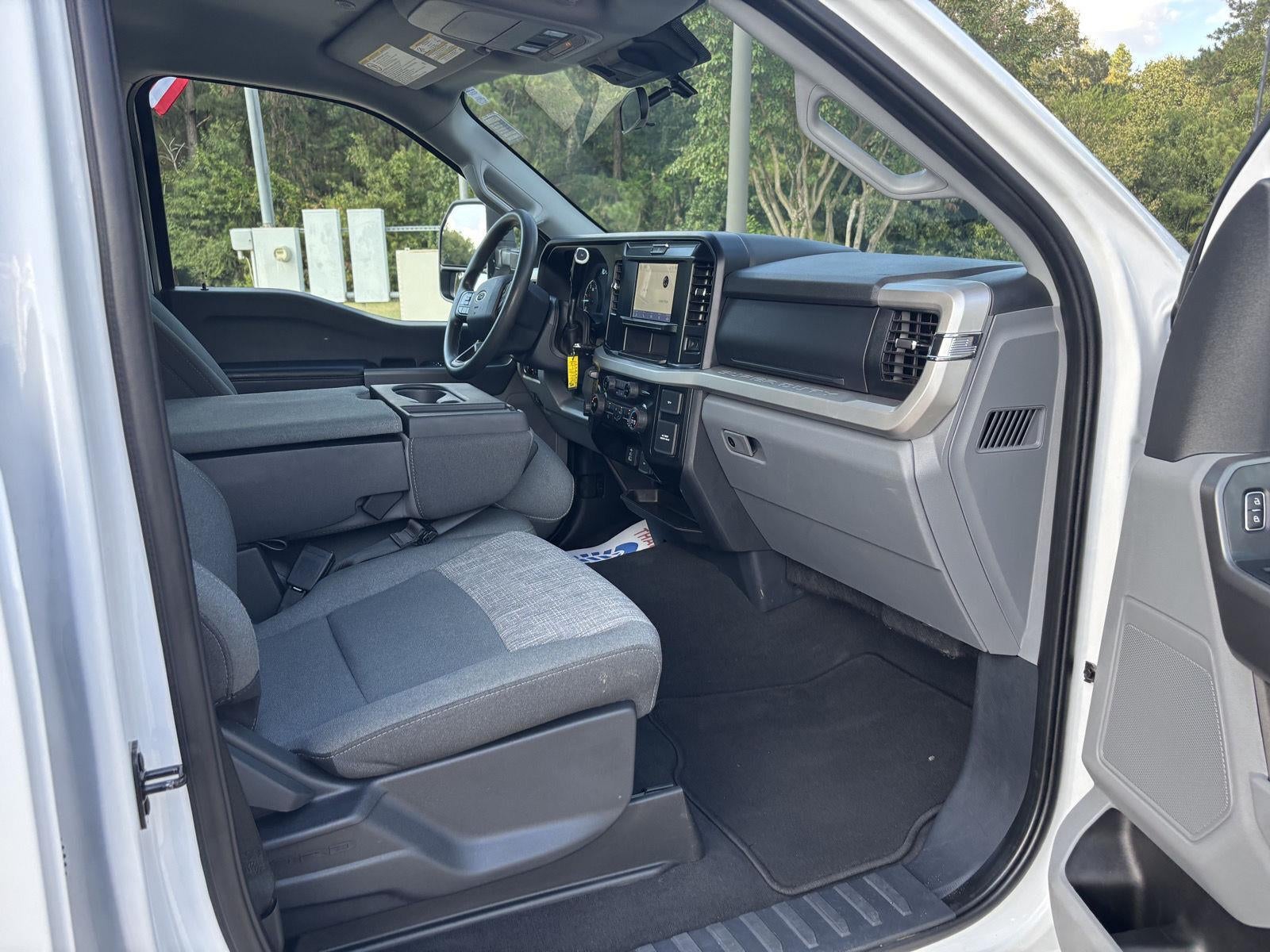 2025 Ford Super Duty F-250 SRW XLT