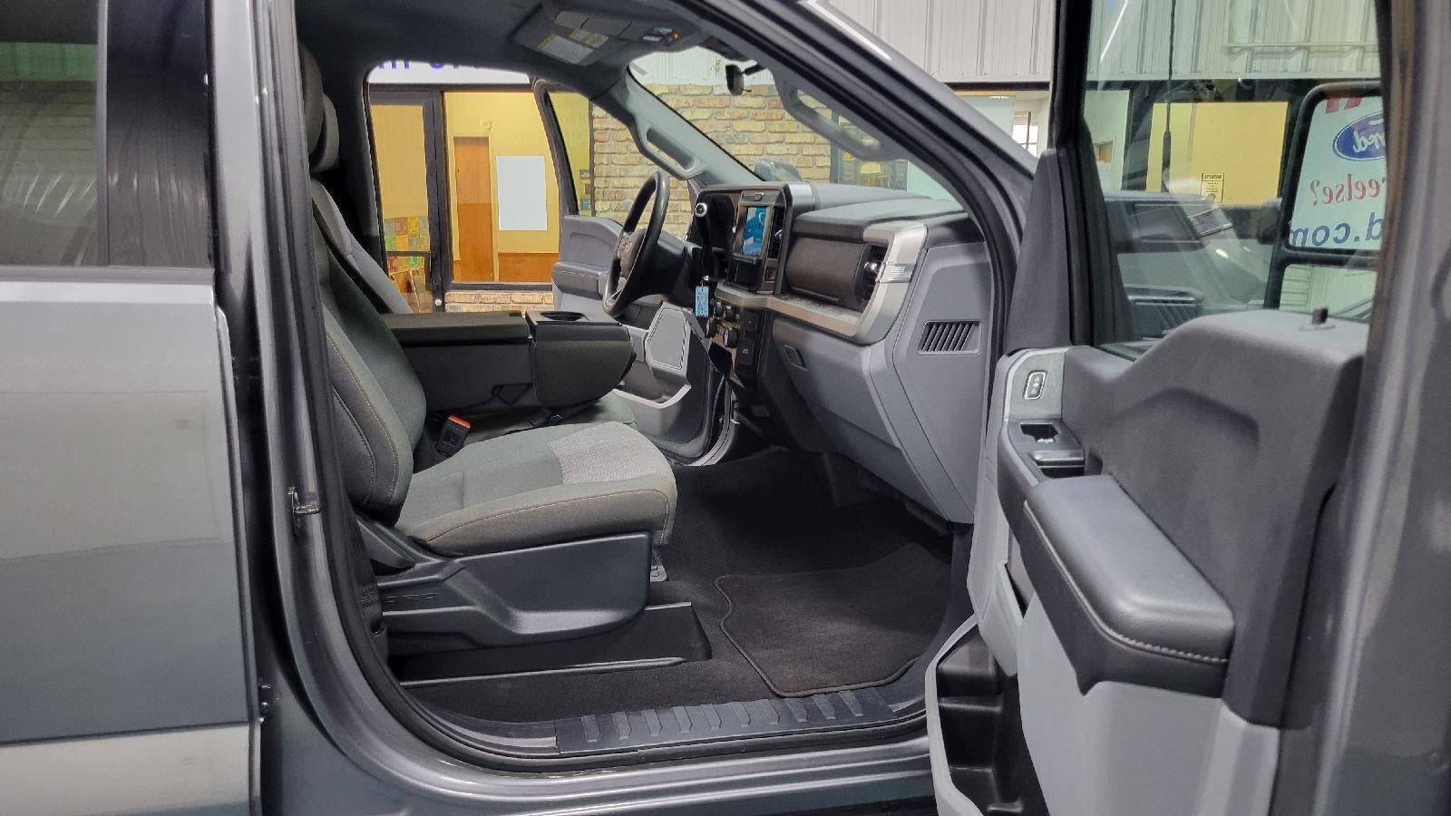 2025 Ford Super Duty F-250 SRW XLT