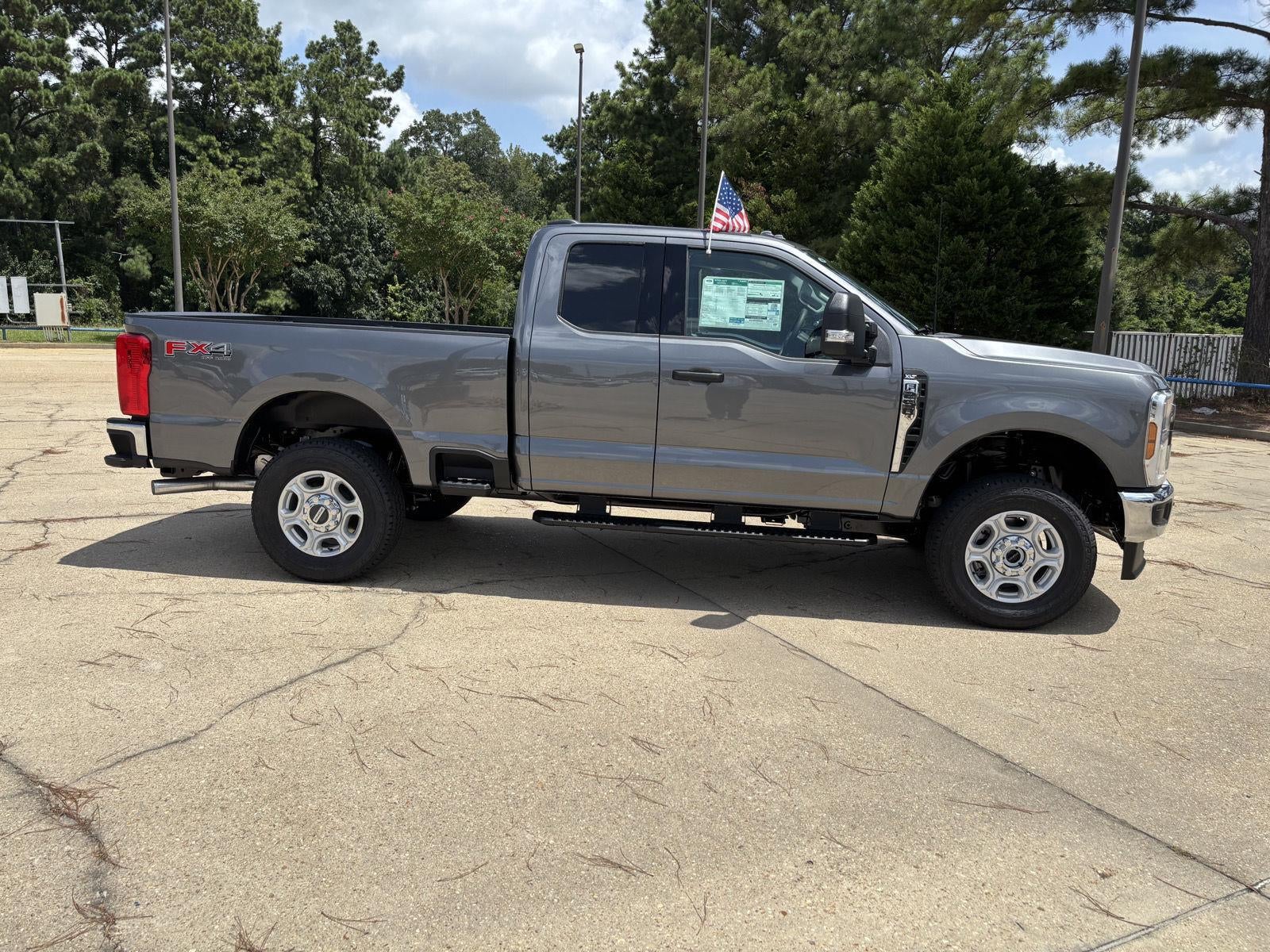 2026 Ford Super Duty F-250 SRW XLT