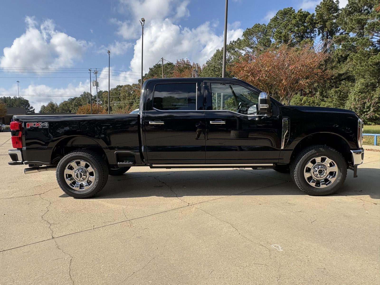 2026 Ford Super Duty F-250 SRW F-250® Lariat®