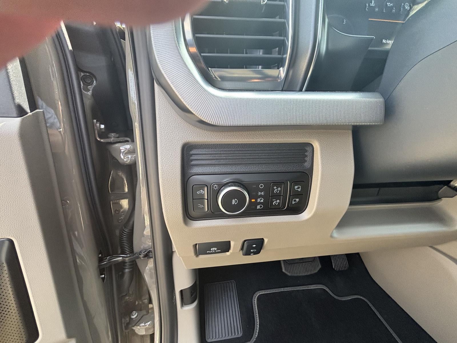 2026 Ford Super Duty F-250 SRW F-250® Platinum®