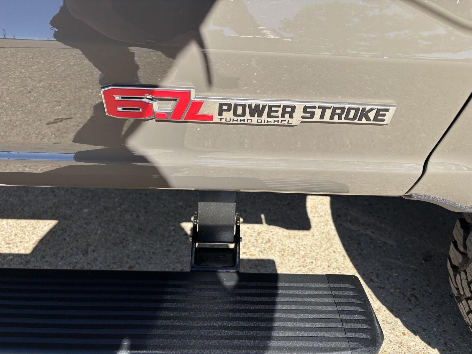 2027 Ford Super Duty F-250 SRW F-250® Lariat®