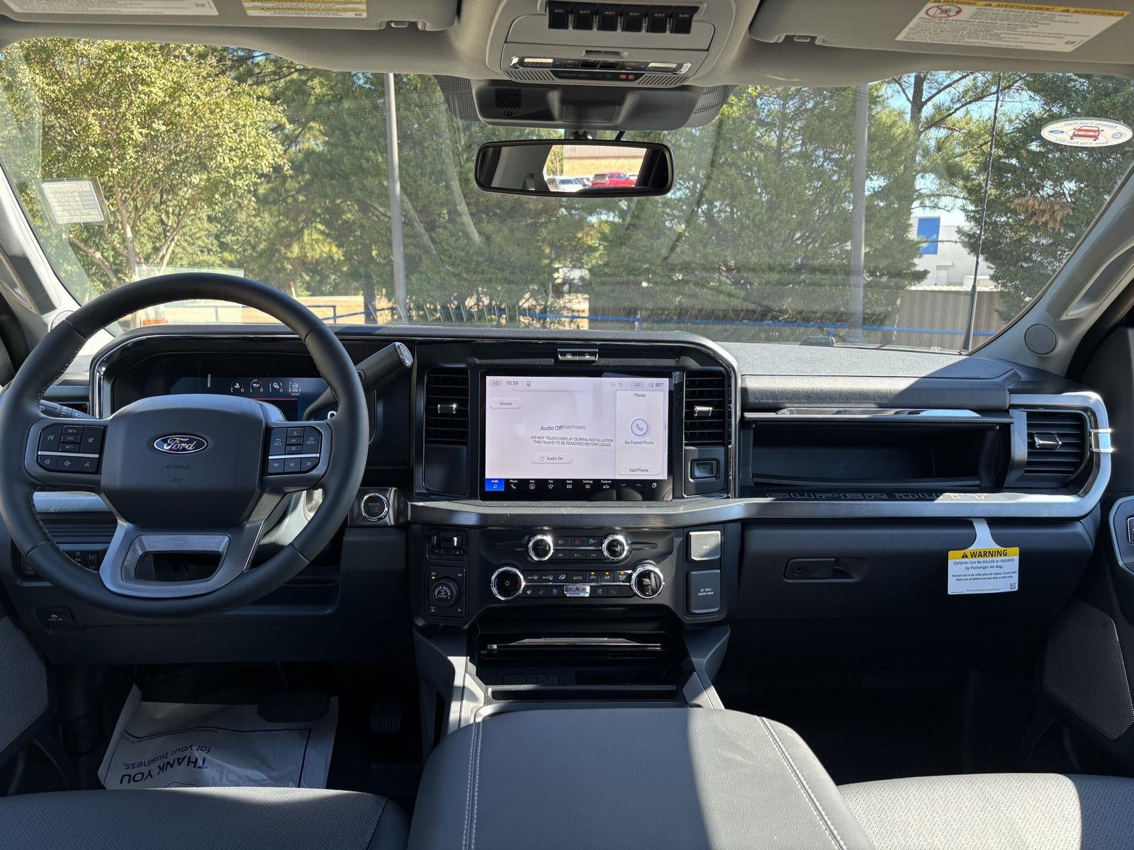 2027 Ford Super Duty F-250 SRW F-250® Lariat®