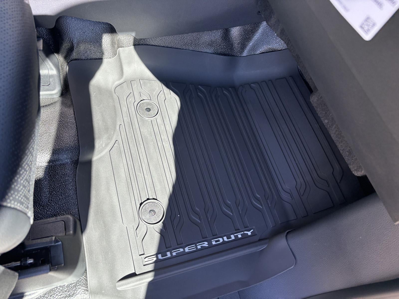 2027 Ford Super Duty F-250 SRW F-250® Lariat®