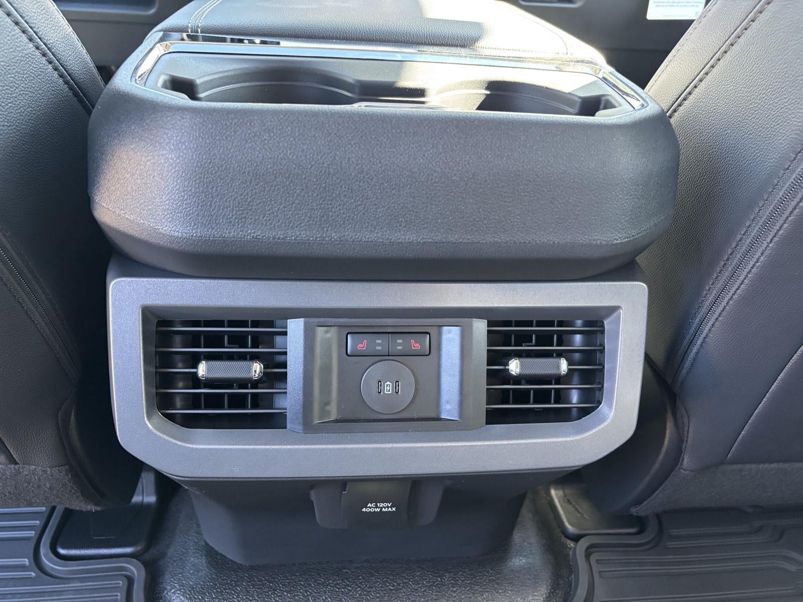 2027 Ford Super Duty F-250 SRW F-250® Lariat®