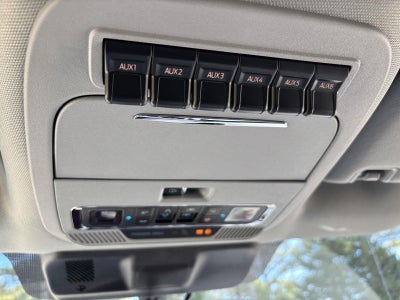 2027 Ford Super Duty F-250 SRW F-250® Lariat®