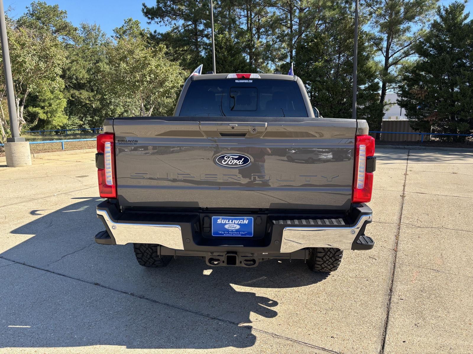 2027 Ford Super Duty F-250 SRW F-250® Lariat®