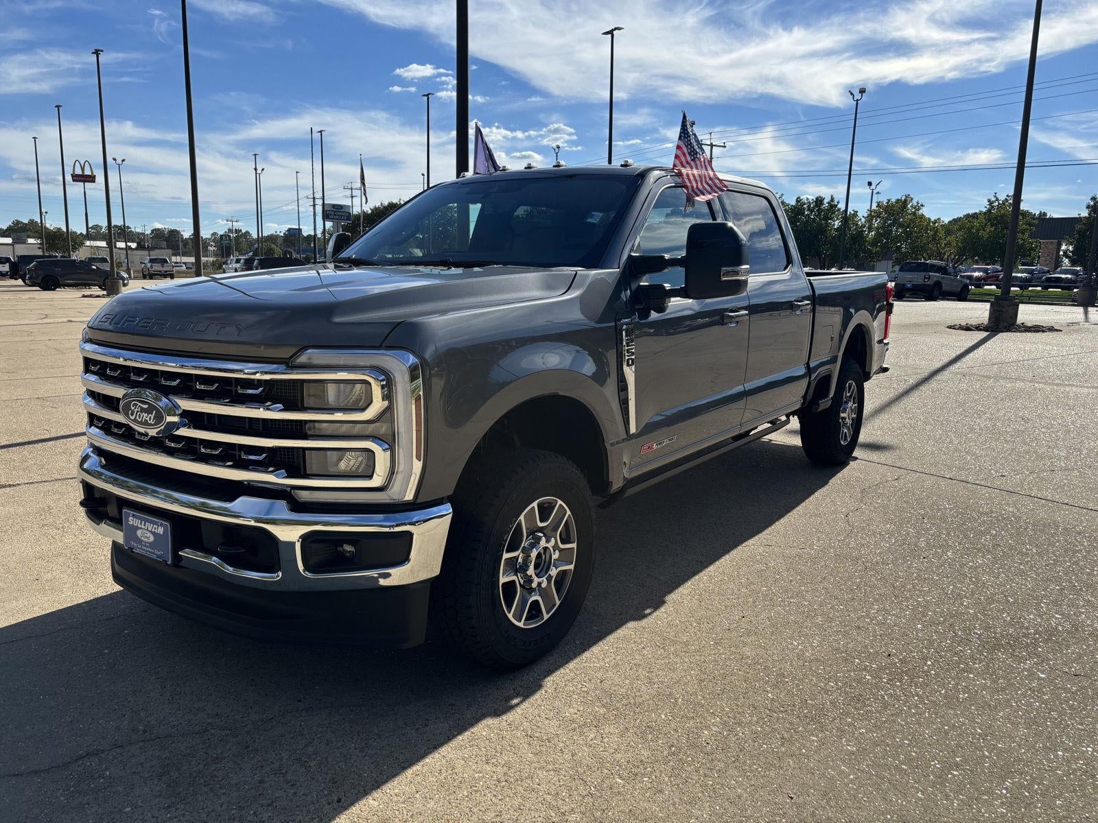 2027 Ford Super Duty F-250 SRW F-250® Lariat®