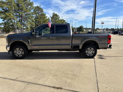 2027 Ford Super Duty F-250 SRW F-250® Lariat®