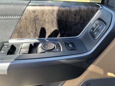 2027 Ford Super Duty F-250 SRW F-250® Lariat®