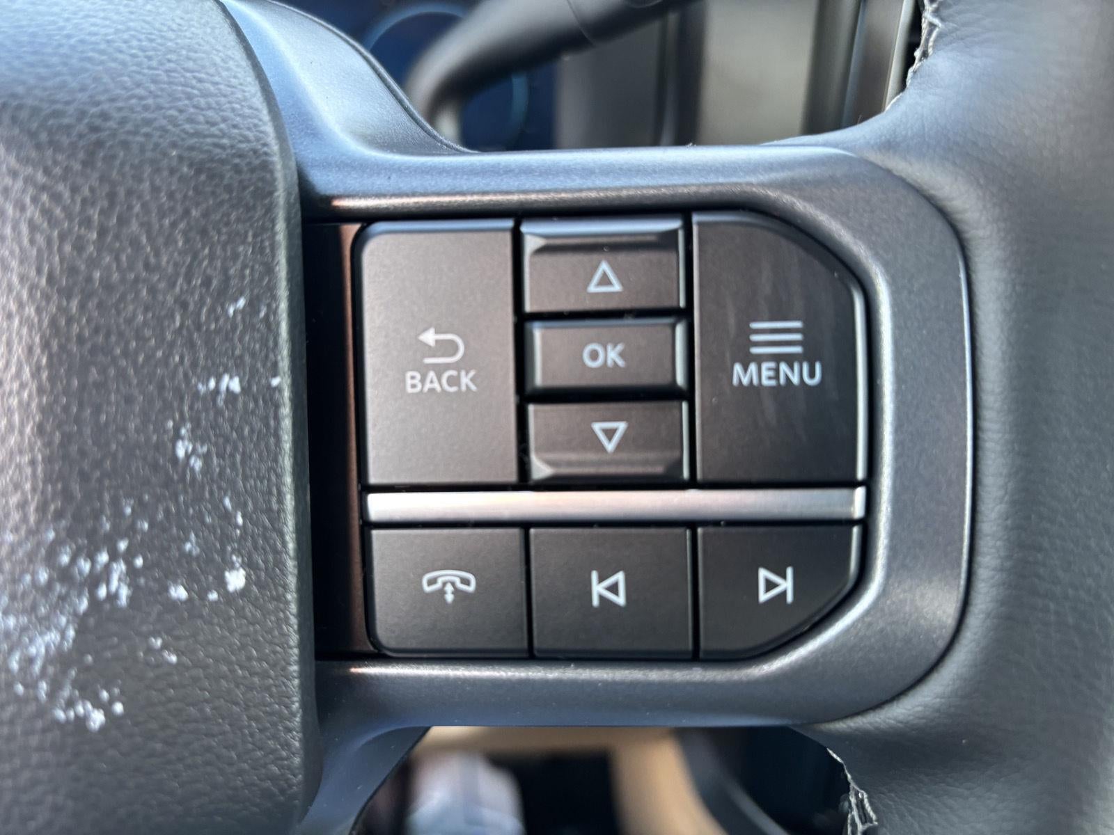 2027 Ford Super Duty F-250 SRW F-250® Lariat®