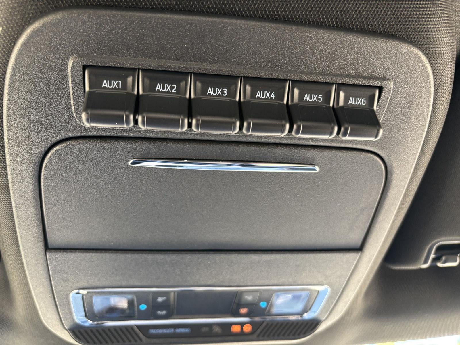 2027 Ford Super Duty F-250 SRW F-250® Lariat®