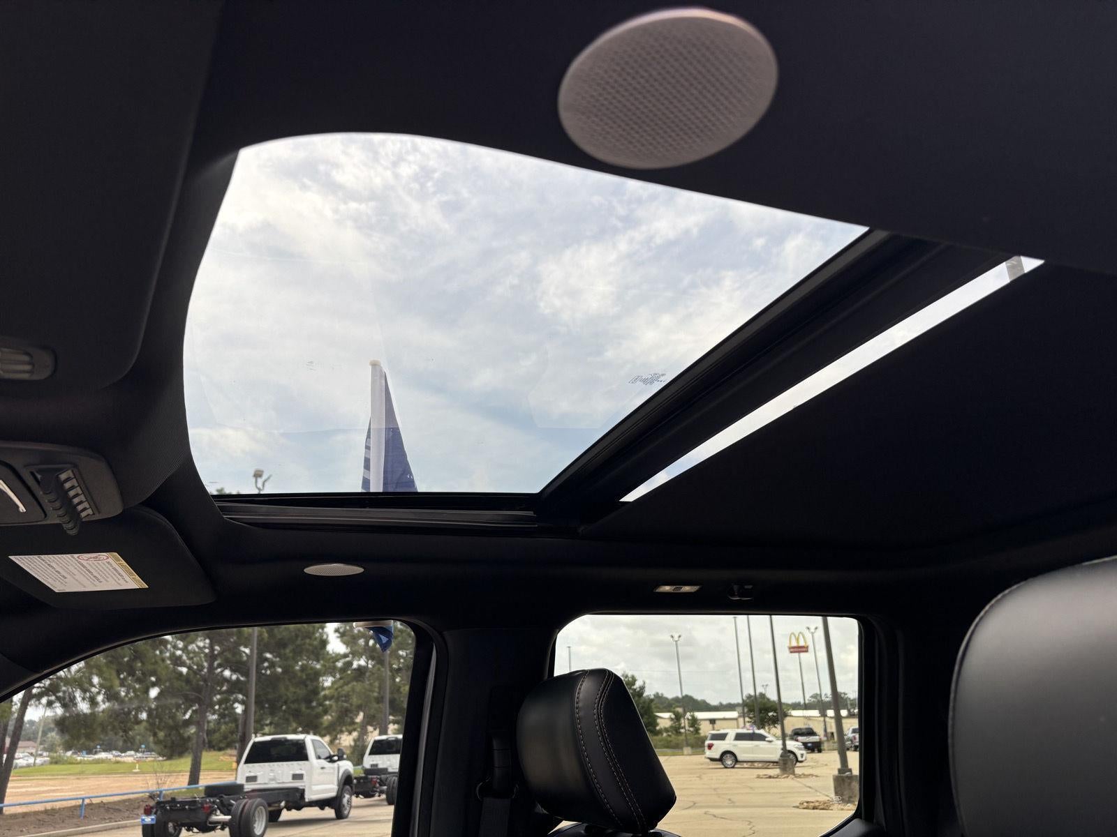 2024 Ford Super Duty F-250 SRW Platinum