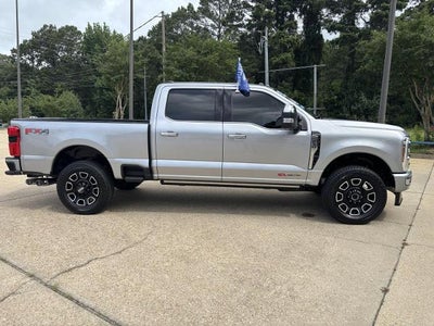 2024 Ford Super Duty F-250 SRW Platinum