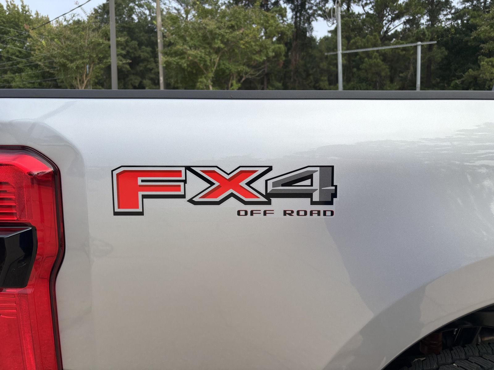2027 Ford Super Duty F-250 SRW F-250® Lariat®