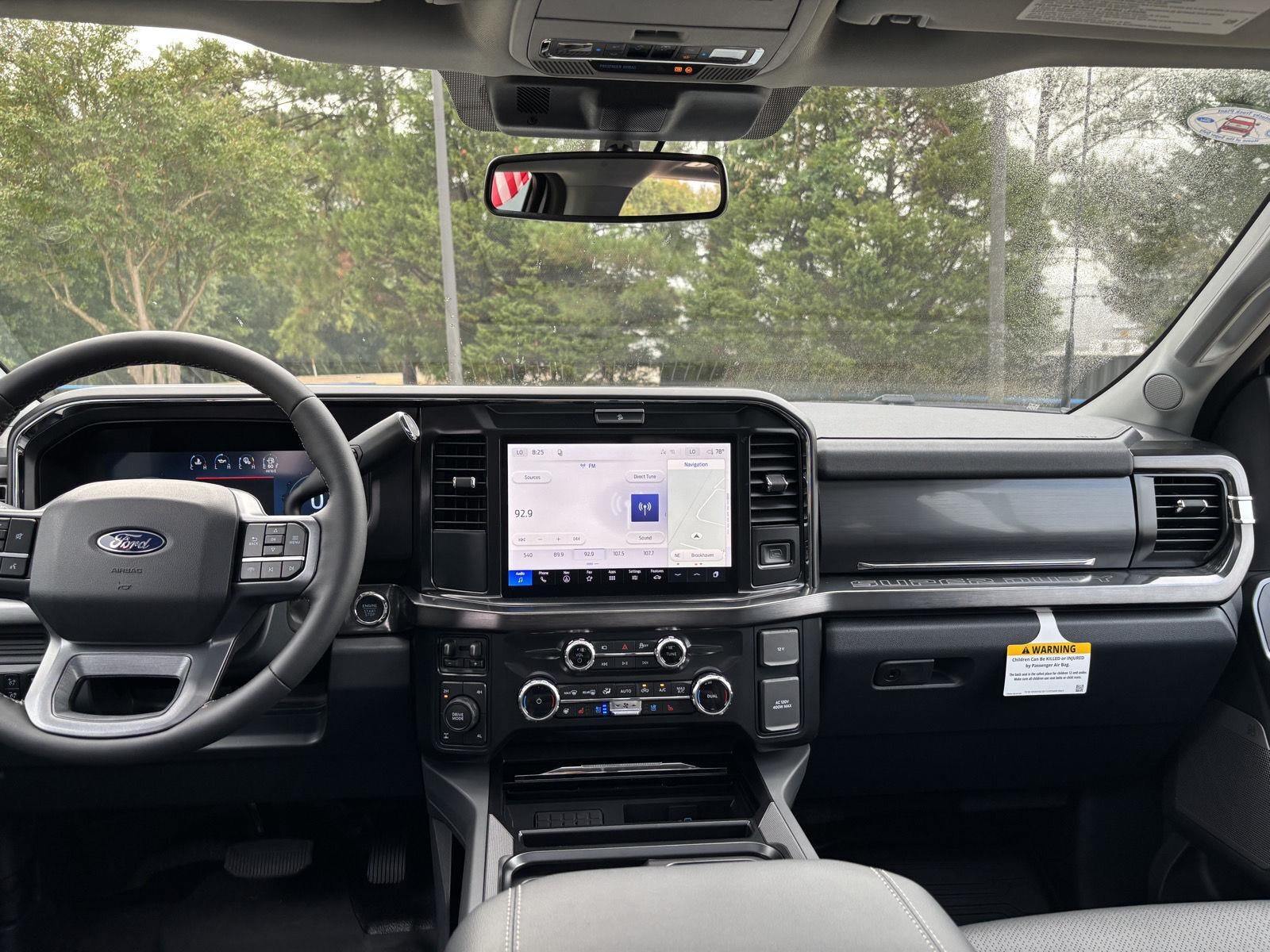 2027 Ford Super Duty F-250 SRW F-250® Lariat®