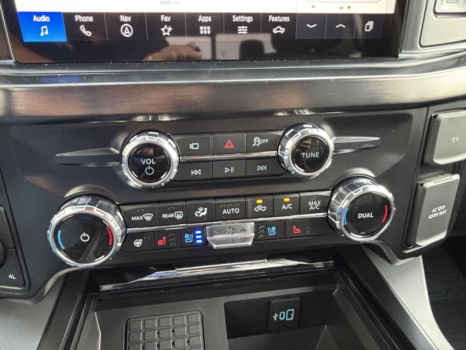 2027 Ford Super Duty F-250 SRW F-250® Lariat®