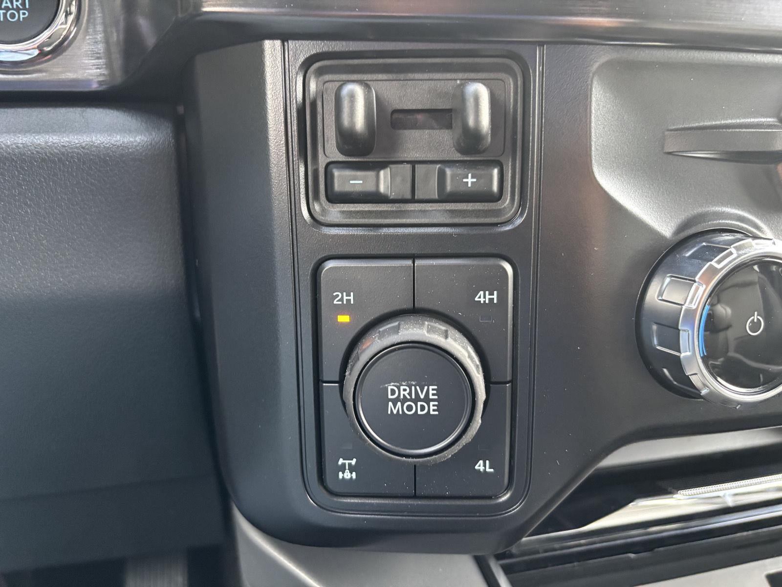 2027 Ford Super Duty F-250 SRW F-250® Lariat®