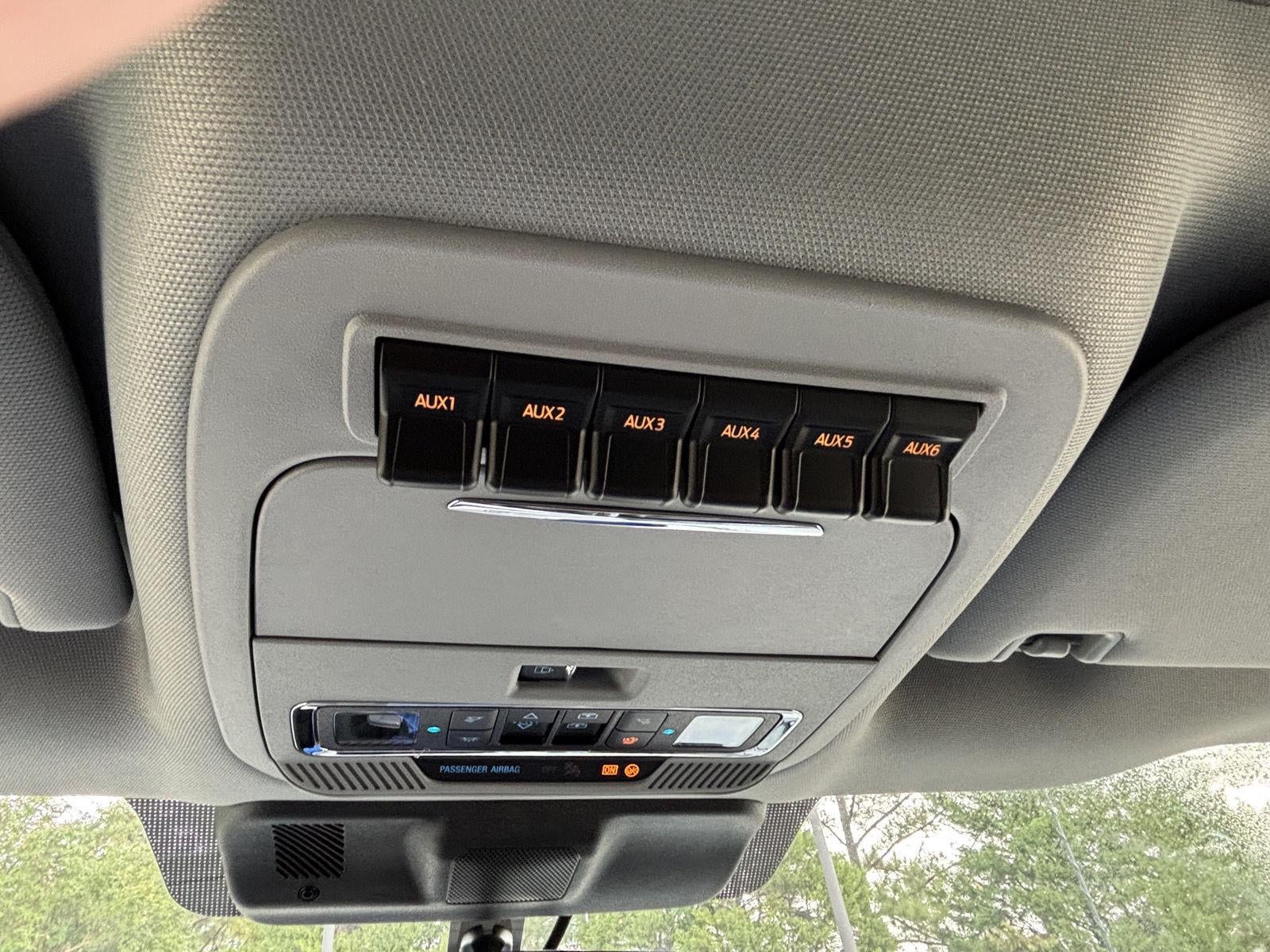 2027 Ford Super Duty F-250 SRW F-250® Lariat®