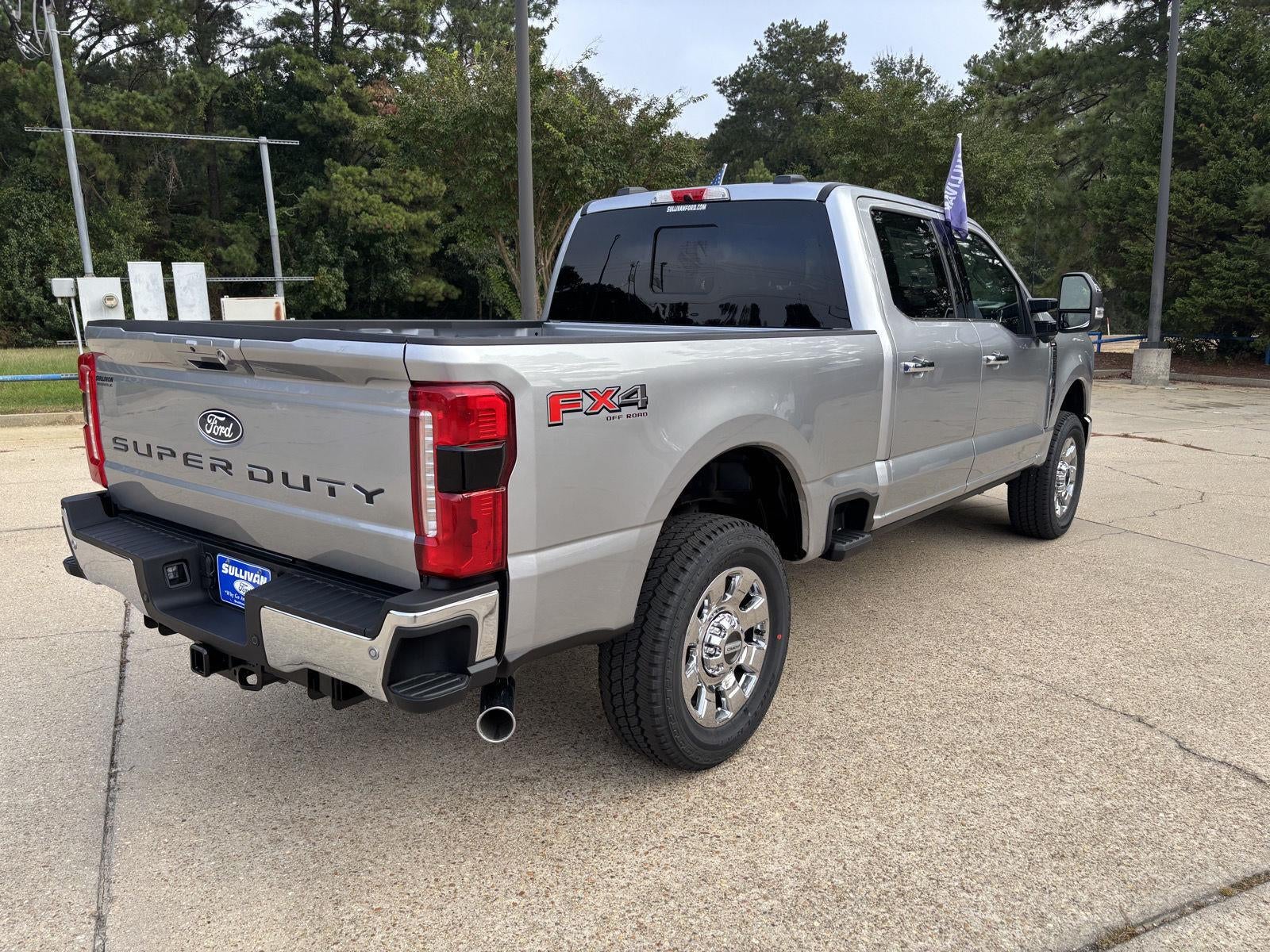 2027 Ford Super Duty F-250 SRW F-250® Lariat®