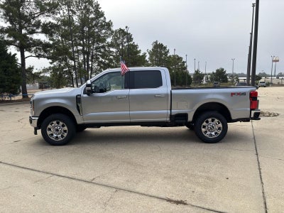 2027 Ford Super Duty F-250 SRW F-250® Lariat®