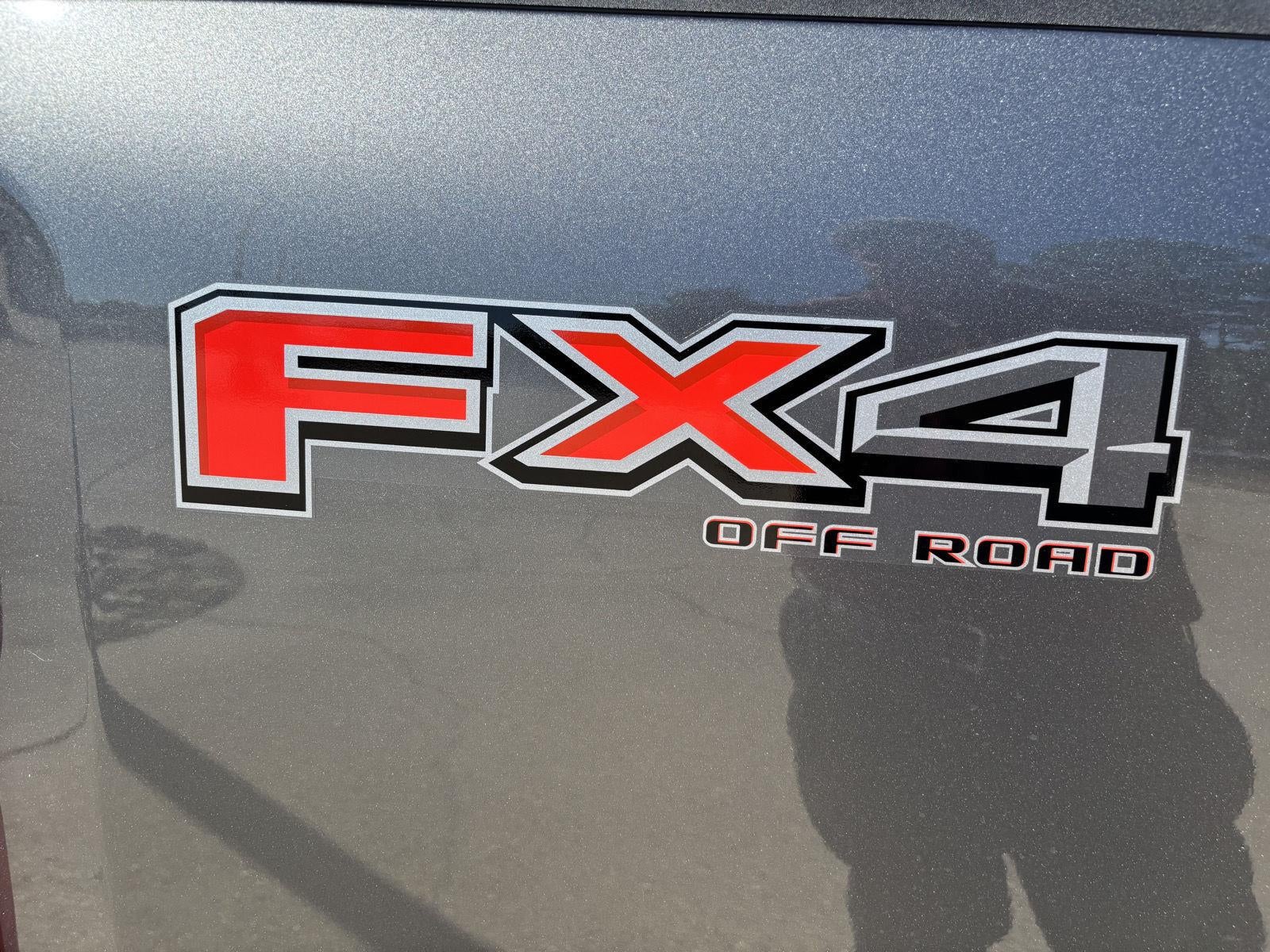 2027 Ford S-DTY F-250 F-250® Lariat®