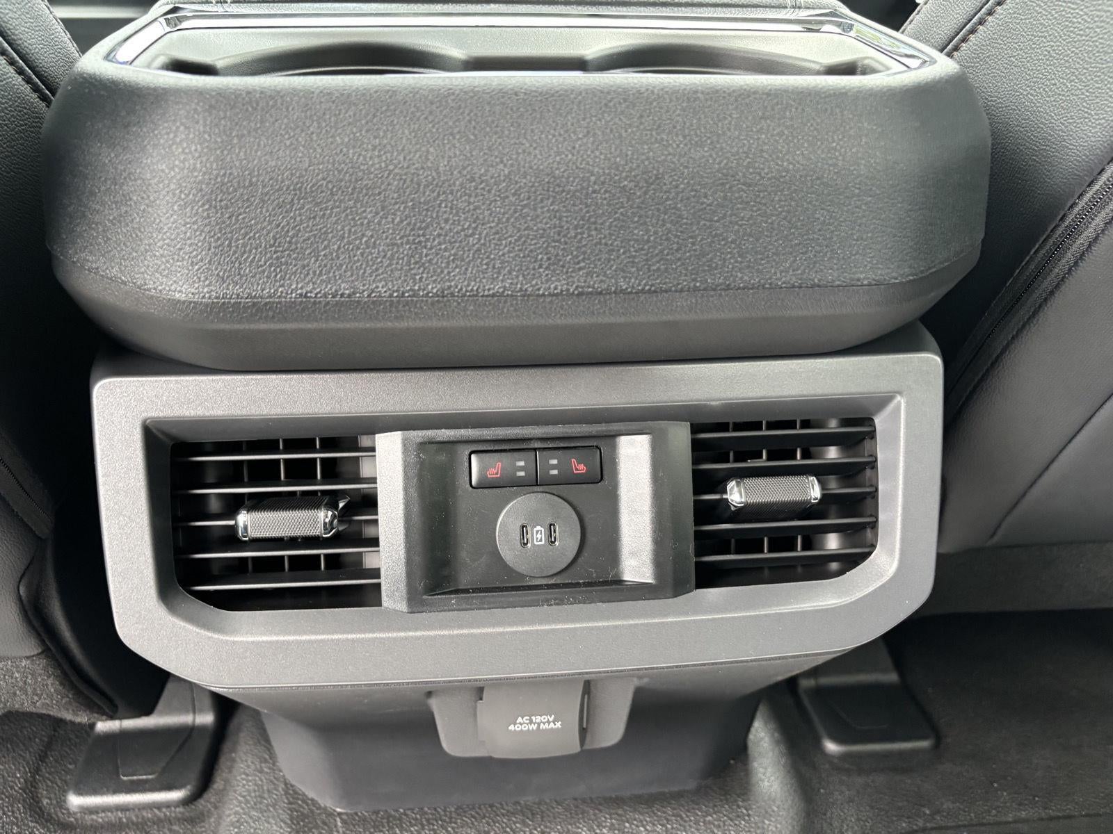 2027 Ford Super Duty F-250 SRW F-250® Lariat®
