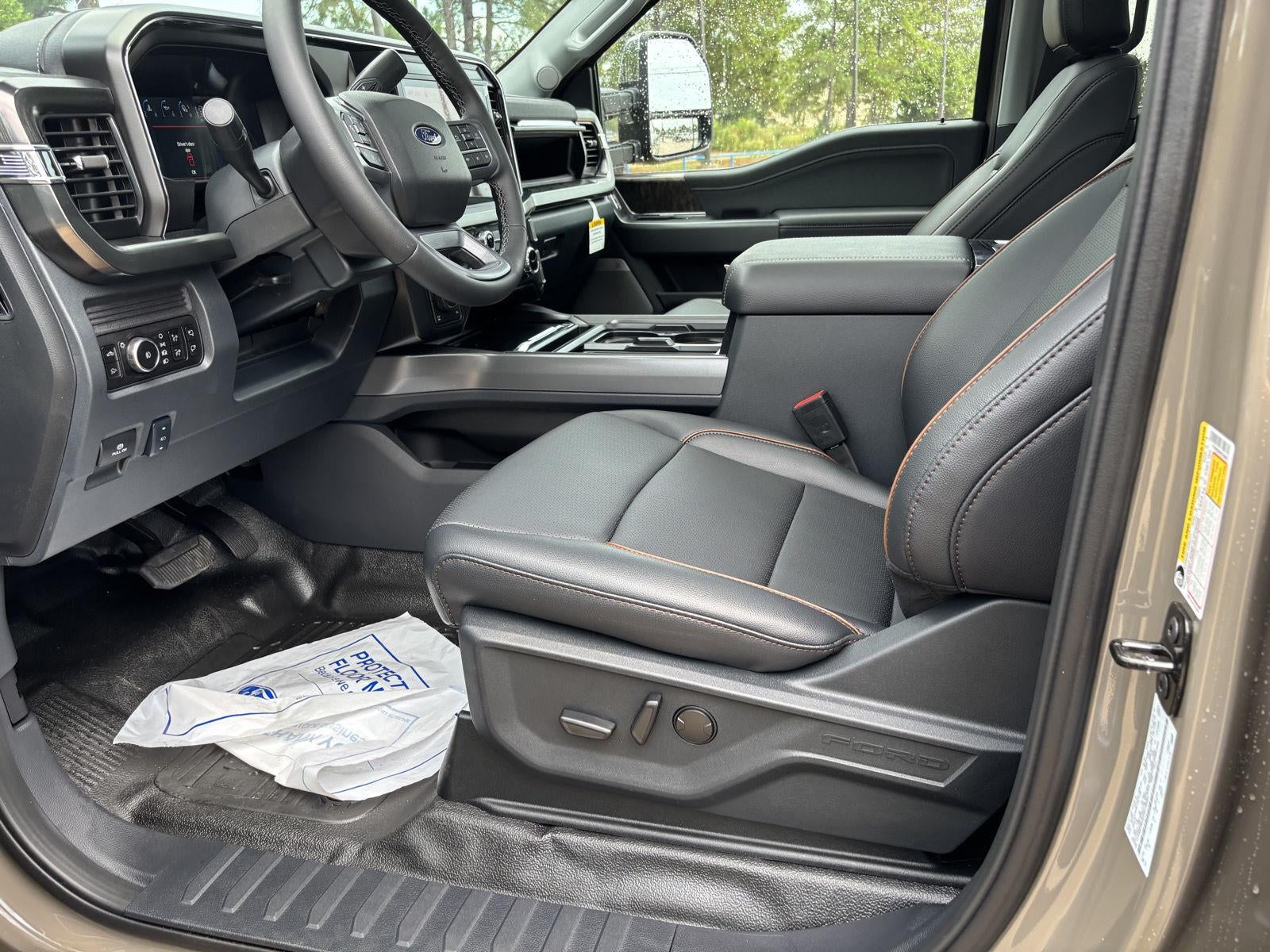 2027 Ford Super Duty F-250 SRW F-250® Lariat®