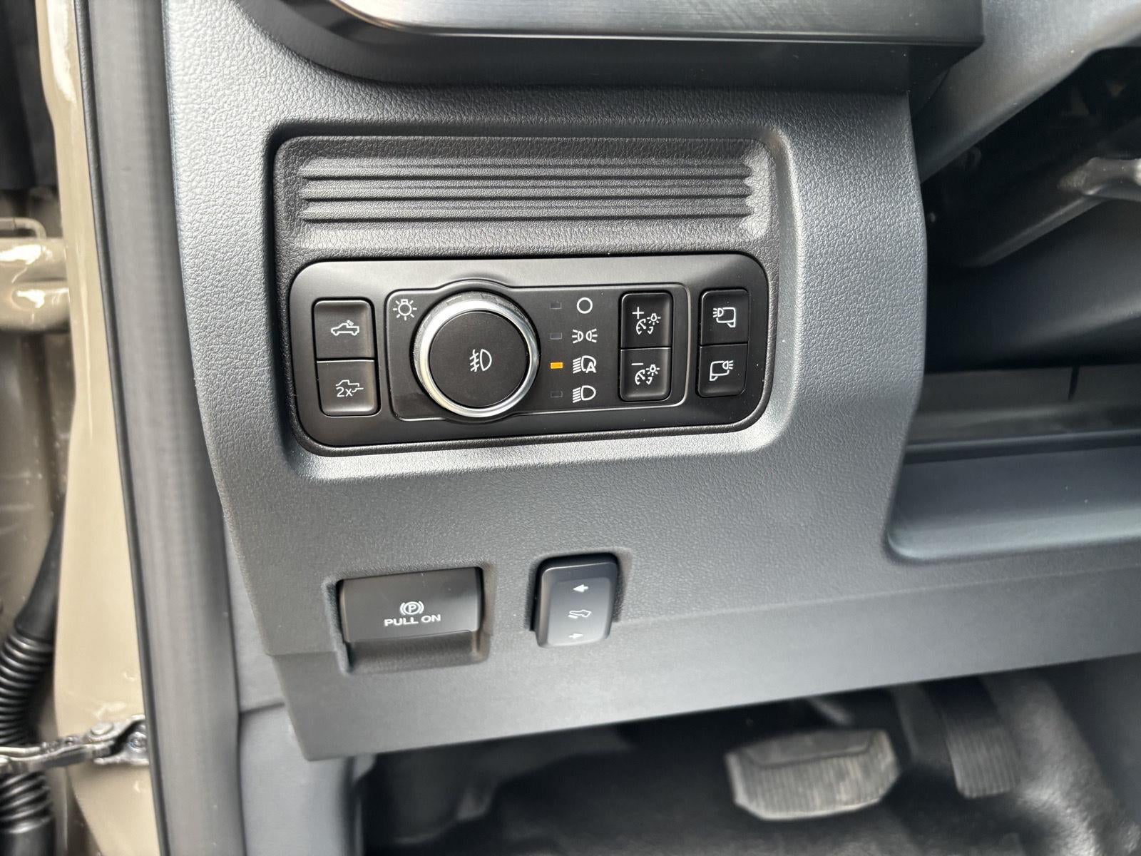 2027 Ford Super Duty F-250 SRW F-250® Lariat®