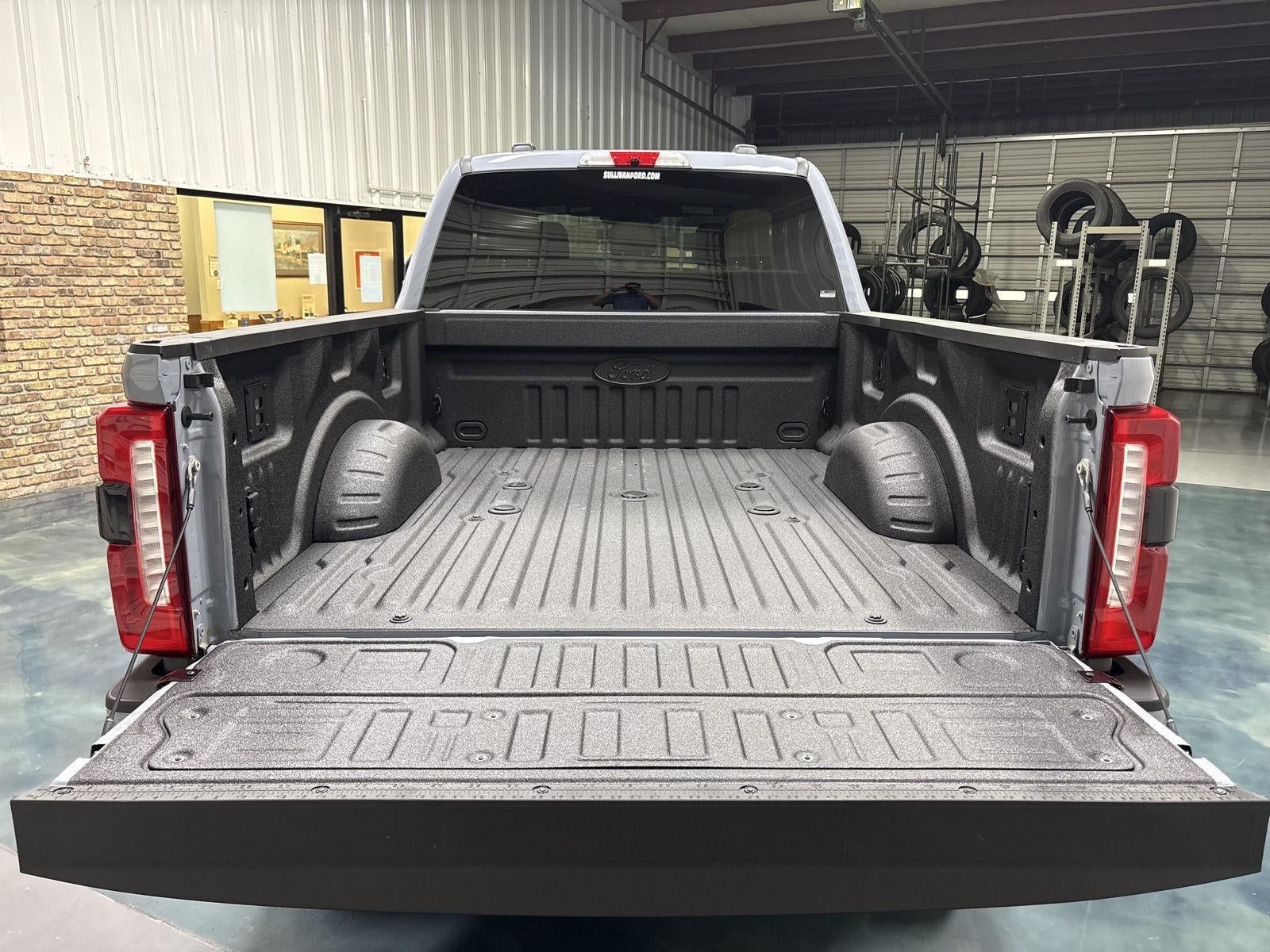 2026 Ford S-DTY F-350 SRW F-350® Lariat®