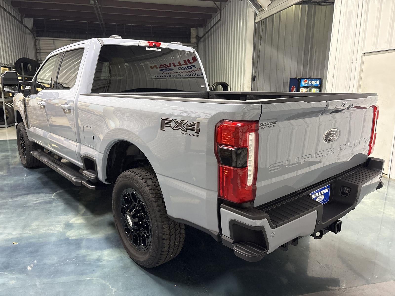2026 Ford S-DTY F-350 SRW F-350® Lariat®