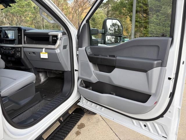 2026 Ford Super Duty F-350 SRW F-350® XL