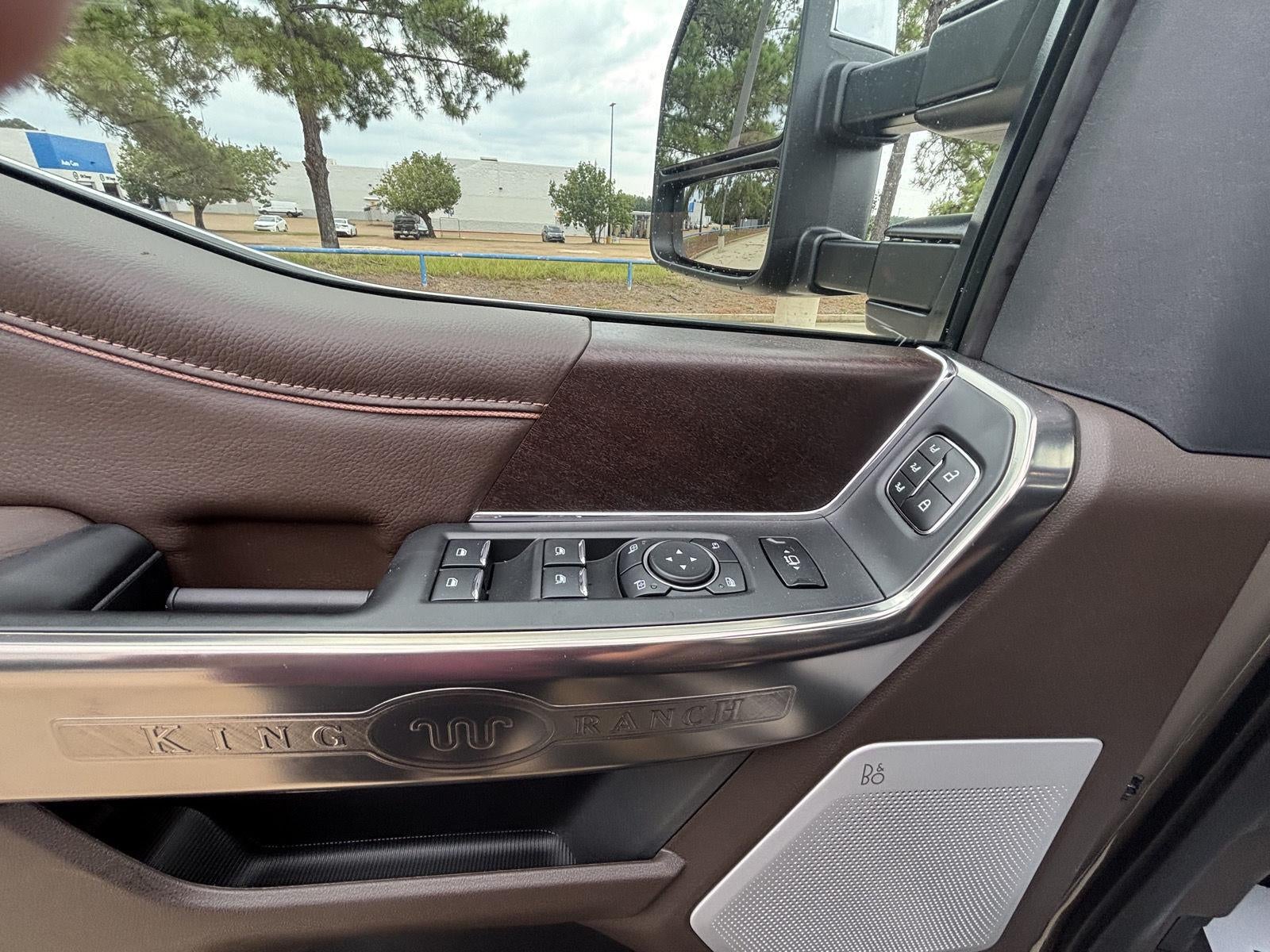2026 Ford Super Duty F-350 Srw F-350® King Ranch®