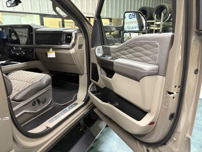 2026 Ford Super Duty F-350 SRW F-350® Platinum®