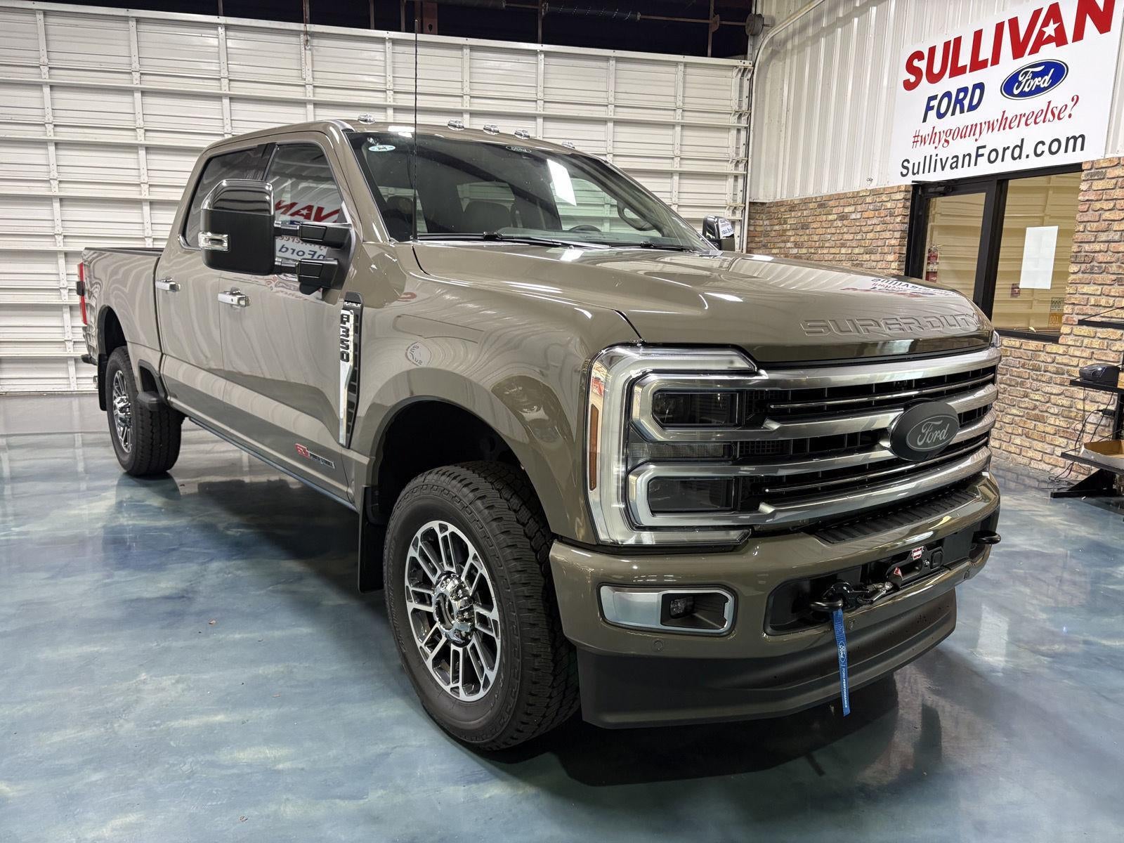 2026 Ford Super Duty F-350 SRW F-350® Platinum®
