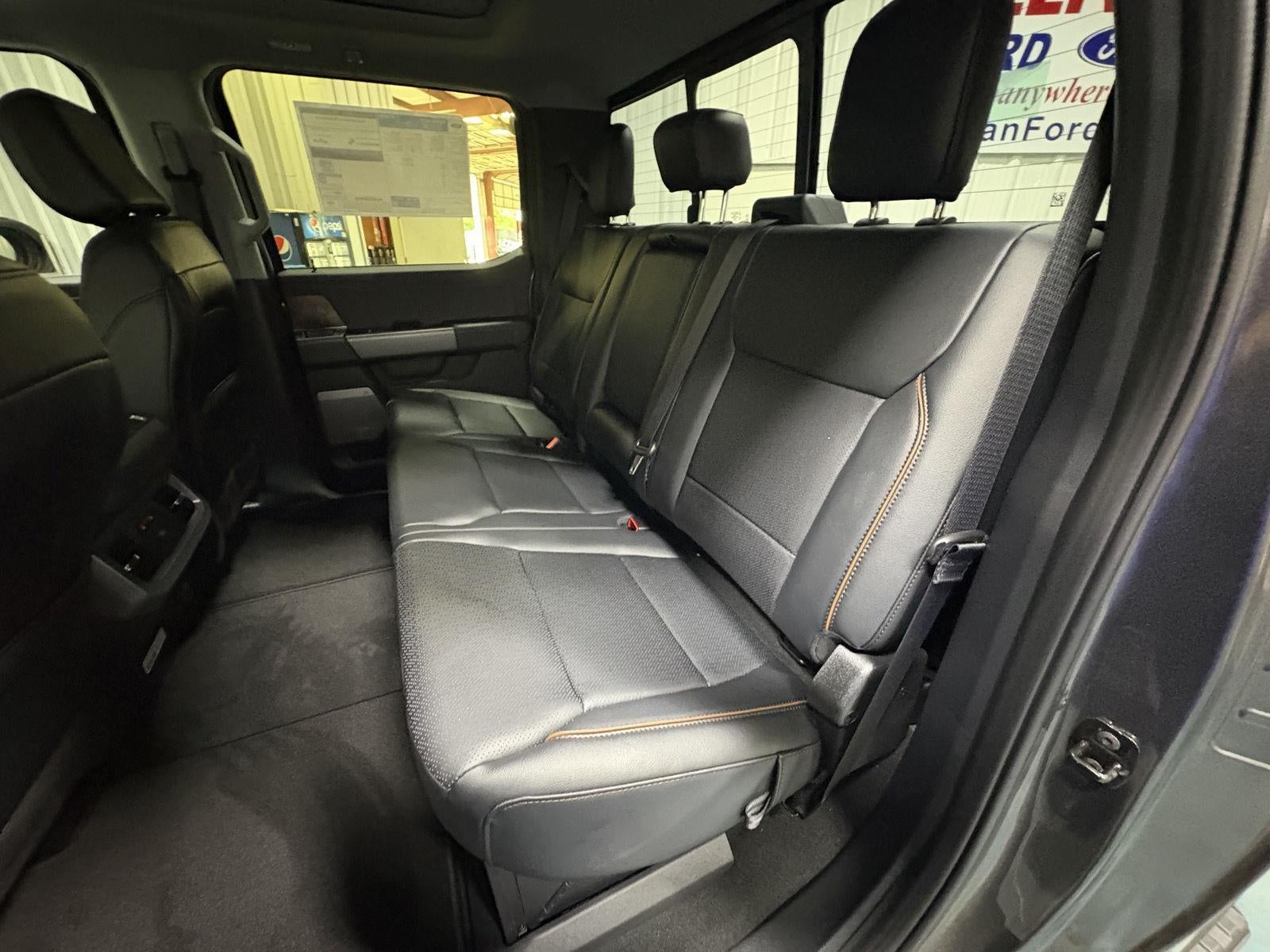 2026 Ford Super Duty F-350 SRW F-350® Lariat®