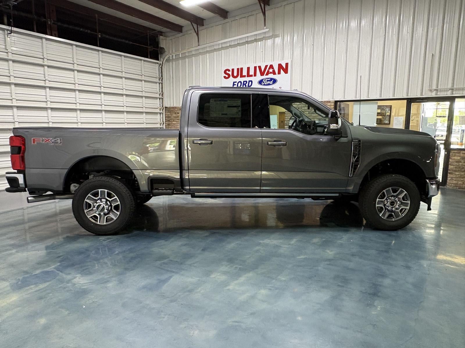 2026 Ford Super Duty F-350 SRW F-350® Lariat®