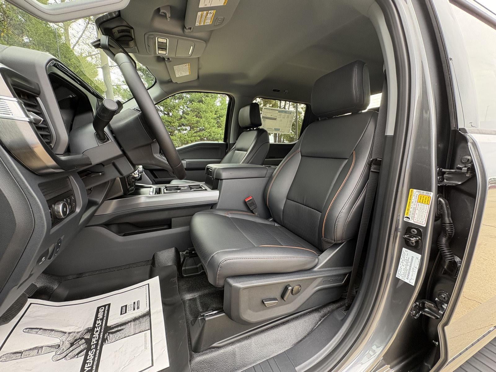 2026 Ford Super Duty F-350 SRW F-350® Lariat®