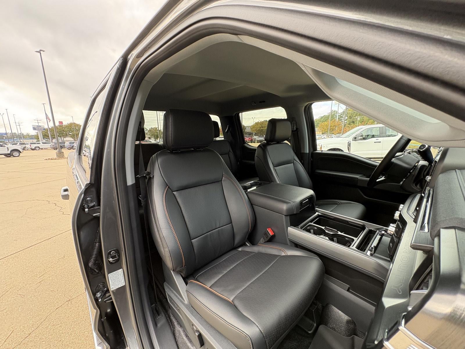 2026 Ford Super Duty F-350 SRW F-350® Lariat®